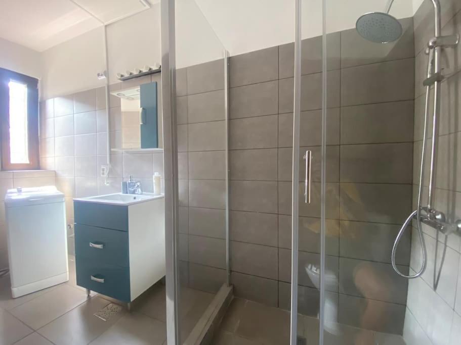 2 Bedroom Apartment With Terrace In City Center Βουκουρέστι Εξωτερικό φωτογραφία